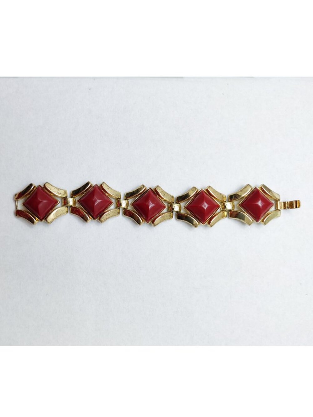 VTG Signed 50s Crown Trifari Gold Tone Red Thermoset Choker Earrings Bracelet - Picture 2 of 12